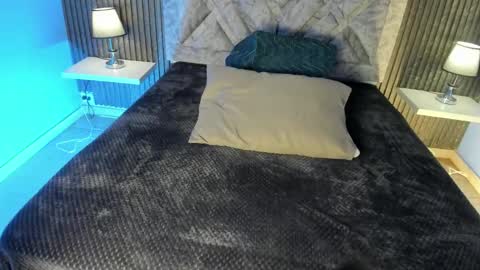 hannyk_ online show from 03.13.26