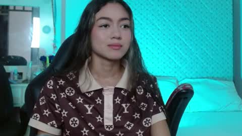 Snapshot of hantonella chatting on 07.24.26 Anto online show from 07.24.26