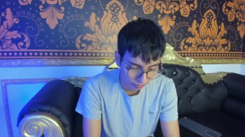 happy_cream_ online show from 12.08.24