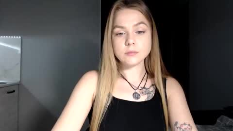 happy_fox_ online show from 03.03.26