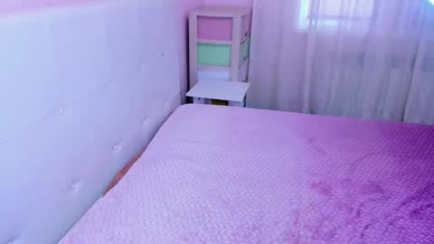 Snapshot of happymiracle chatting on 03.12.26 happymiracle online show from 03.12.26