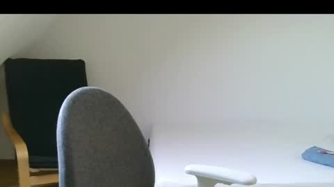 Snapshot of happysierra chatting on 04.09.26 Harry online show from 04.09.26