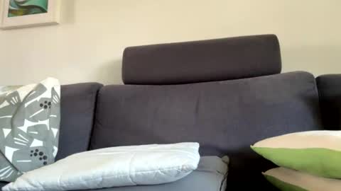 Snapshot of happysierra chatting on 06.13.26 Harry online show from 06.13.26