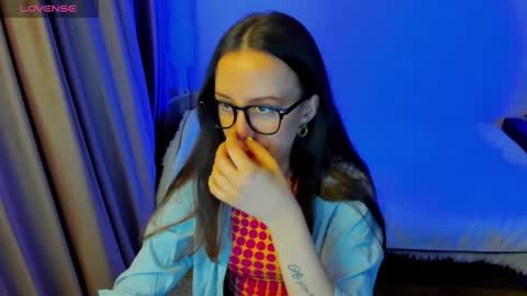 Stephanie online show from 03.10.26