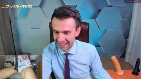 Snapshot of hard_and_juici chatting on 06.09.26 Steve online show from 06.09.26