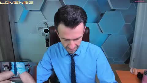 Snapshot of hard_and_juici chatting on 06.13.26 Steve online show from 06.13.26