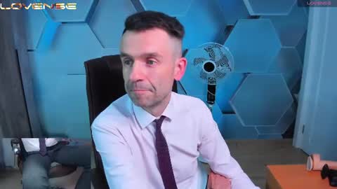 Snapshot of hard_and_juici chatting on 06.15.26 Steve online show from 06.15.26