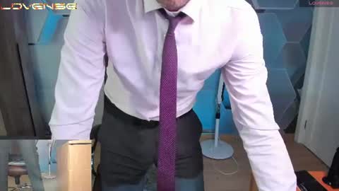 Snapshot of hard_and_juici chatting on 06.18.26 Steve online show from 06.18.26