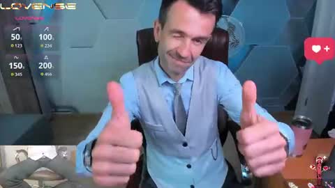 Snapshot of hard_and_juici chatting on 07.07.26 Steve online show from 07.07.26