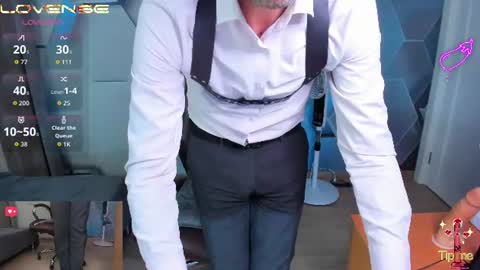 Snapshot of hard_and_juici chatting on 07.19.26 Steve online show from 07.19.26