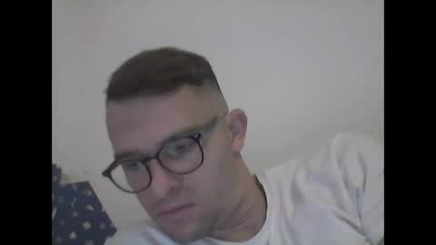 Snapshot of hardboylovemilfmoom chatting on 11.09.25 hardboylovemilfmoom online show from 11.09.25