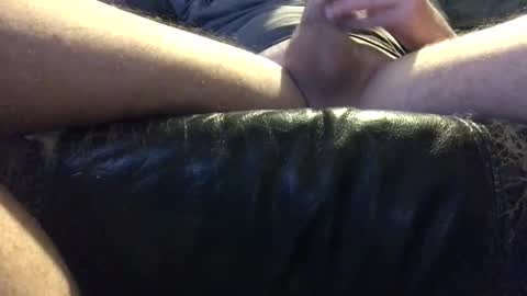 Snapshot of hardforyou3030 chatting on 04.01.26 For You online show from 04.01.26