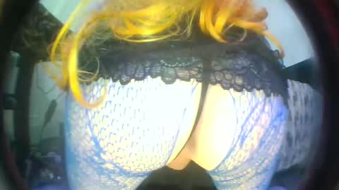 Snapshot of hardkoregigi chatting on 11.22.25 hardkoregigi online show from 11.22.25