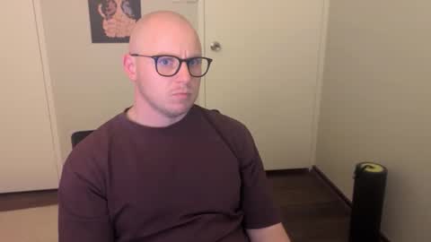 Snapshot of hardon911 chatting on 10.05.25 Stand Lee online show from 10.05.25