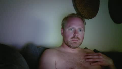 Snapshot of hardswedishboy chatting on 05.04.26 hardswedishboy online show from 05.04.26