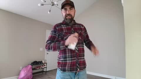 Snapshot of hardworkertn chatting on 02.19.25 hardworkertn online show from 02.19.25