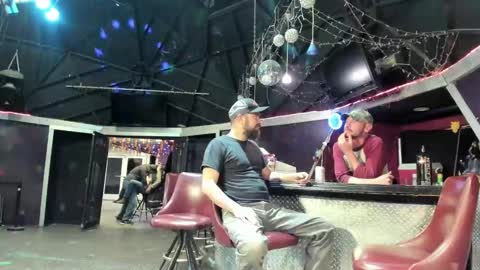 Snapshot of hardworkertn chatting on 02.23.25 hardworkertn online show from 02.23.25