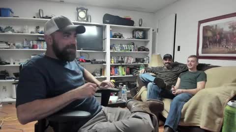 Snapshot of hardworkertn chatting on 03.05.25 hardworkertn online show from 03.05.25