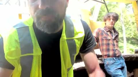 Snapshot of hardworkertn chatting on 09.18.25 hardworkertn online show from 09.18.25