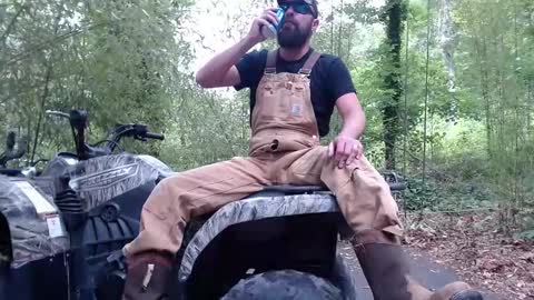 Snapshot of hardworkertn chatting on 10.06.25 hardworkertn online show from 10.06.25