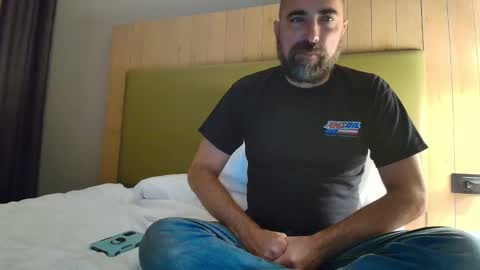 Snapshot of hardworkertn chatting on 10.15.25 hardworkertn online show from 10.15.25