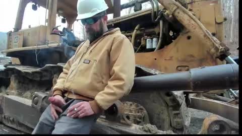 Snapshot of hardworkertn chatting on 12.16.25 hardworkertn online show from 12.16.25