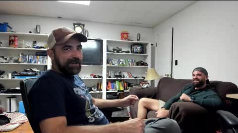 Snapshot of hardworkertn chatting on 12.18.25 hardworkertn online show from 12.18.25