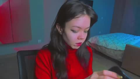 Snapshot of haribo_asmr chatting on 12.26.24 Miss Hari online show from 12.26.24