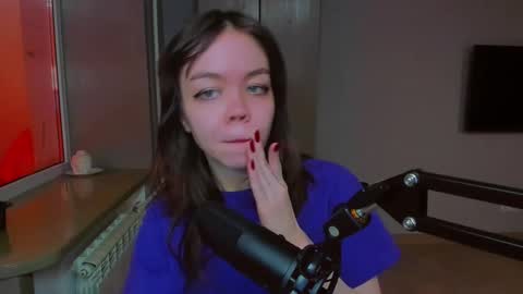 Snapshot of haribo_asmr chatting on 02.18.25 Miss Hari online show from 02.18.25