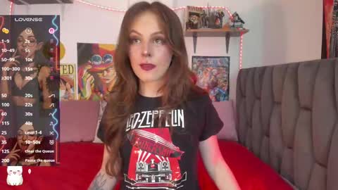 Snapshot of harleyrosee_ chatting on 10.01.25 Harley Rosee online show from 10.01.25