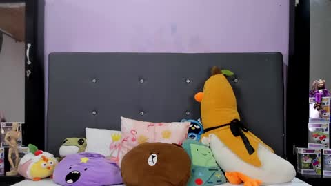 Snapshot of harmonyy_hill chatting on 02.12.25 Harmony Hill online show from 02.12.25