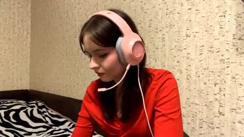 Mary online show from 04.30.26