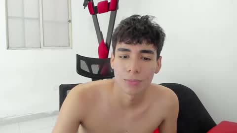 Snapshot of harry_latinboy chatting on 03.03.25 Harry online show from 03.03.25