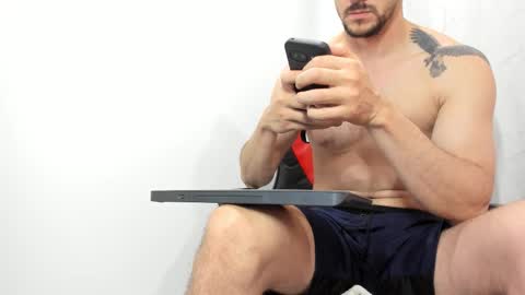 Snapshot of harrydaviss chatting on 02.16.26 alpha online show from 02.16.26