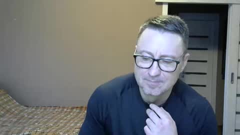 Snapshot of harrysnake chatting on 01.05.25 HarrySnake online show from 01.05.25