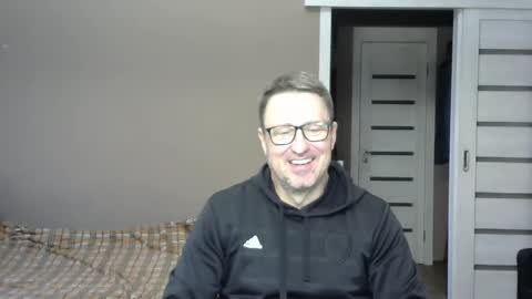 Snapshot of harrysnake chatting on 01.18.25 HarrySnake online show from 01.18.25