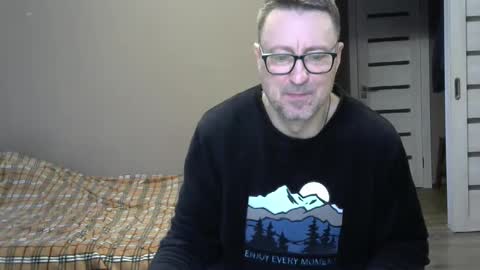 Snapshot of harrysnake chatting on 02.11.25 HarrySnake online show from 02.11.25