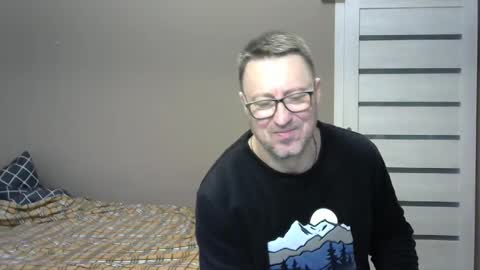 Snapshot of harrysnake chatting on 02.13.25 HarrySnake online show from 02.13.25