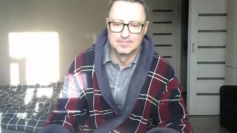 Snapshot of harrysnake chatting on 02.17.25 HarrySnake online show from 02.17.25