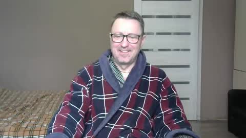 Snapshot of harrysnake chatting on 02.18.25 HarrySnake online show from 02.18.25