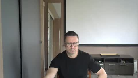 Snapshot of harrysnake chatting on 10.09.25 HarrySnake online show from 10.09.25