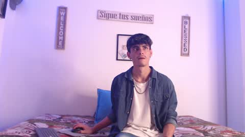 Snapshot of harrythomson1 chatting on 01.17.25 harry thomson online show from 01.17.25