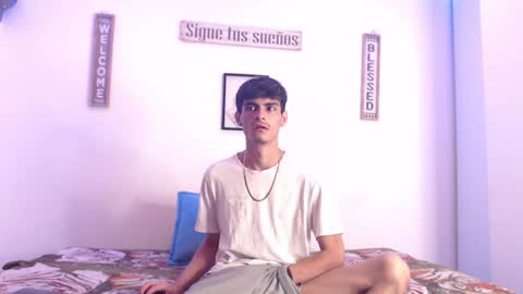 Snapshot of harrythomson1 chatting on 01.24.25 harry thomson online show from 01.24.25