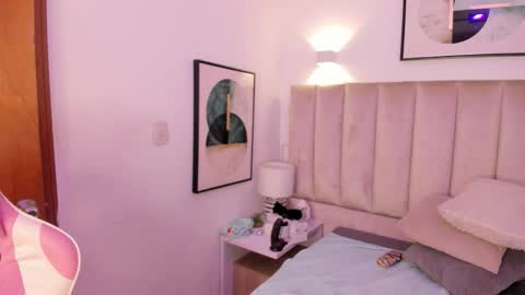 Snapshot of haru_bonny chatting on 12.14.25 Haru Bonny online show from 12.14.25