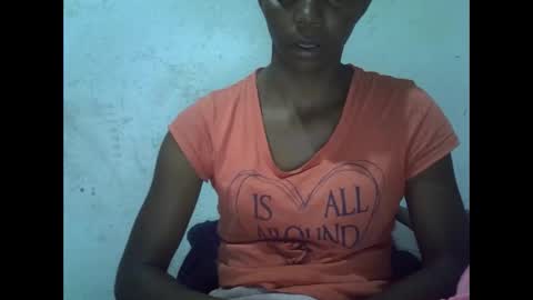 Snapshot of harysette chatting on 12.18.25 harysette online show from 12.18.25