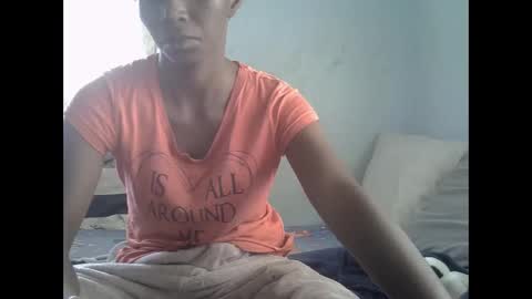 Snapshot of harysette chatting on 12.19.25 harysette online show from 12.19.25