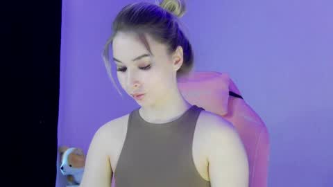 Anna online show from 04.03.26