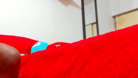 Snapshot of hathor_01_ chatting on 01.22.25 andres online show from 01.22.25