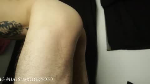 Snapshot of hatsumotokyoto chatting on 02.19.25 More content   2   online show from 02.19.25