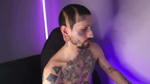 Snapshot of hatsumotokyoto chatting on 03.03.26 More content 2 online show from 03.03.26